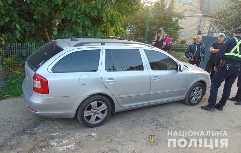 Поліцейські Києва затримали чоловіка, який вчинив стрілянину через дорожній конфлікт